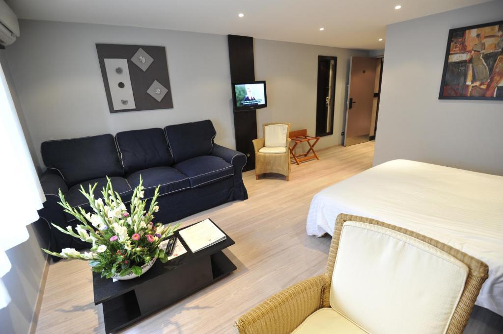 Logis Cottage Hotel Vandoeuvre-les-Nancy Bagian luar foto