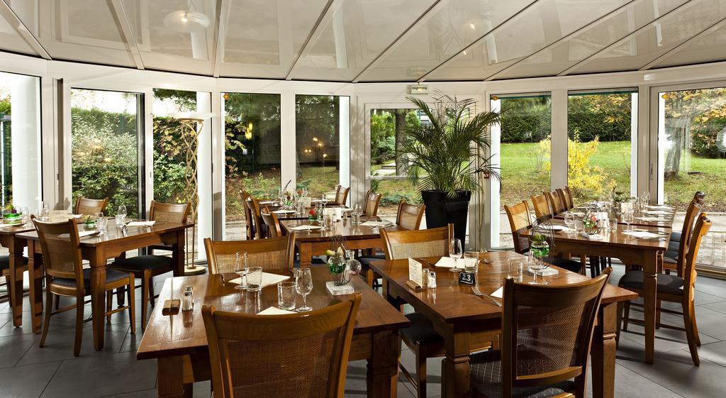 Logis Cottage Hotel Vandoeuvre-les-Nancy Bagian luar foto