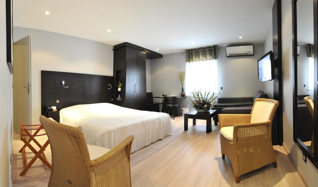 Logis Cottage Hotel Vandoeuvre-les-Nancy Bagian luar foto